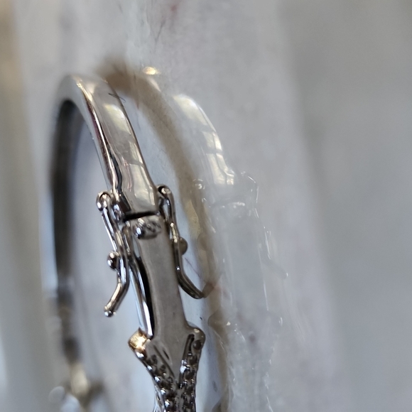 Peridot and CZ bangle bracelet - Picture 6 of 7